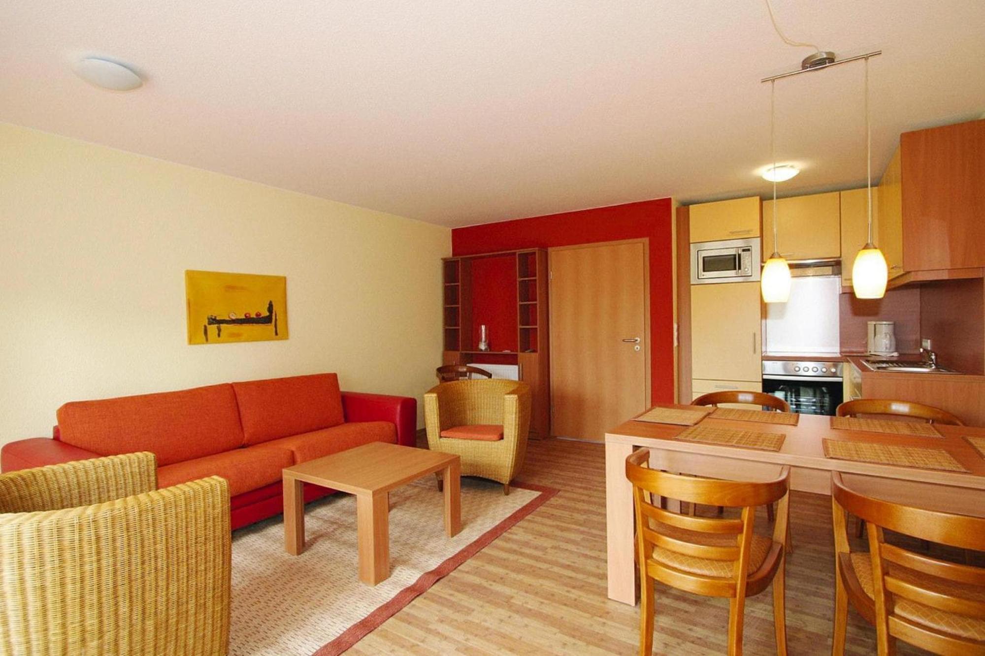 Apartment In Burhave With A Shared Pool Bagian luar foto
